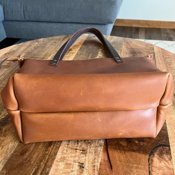 Portland Leather Goods medium zippered tote - Picture 3 of 5
